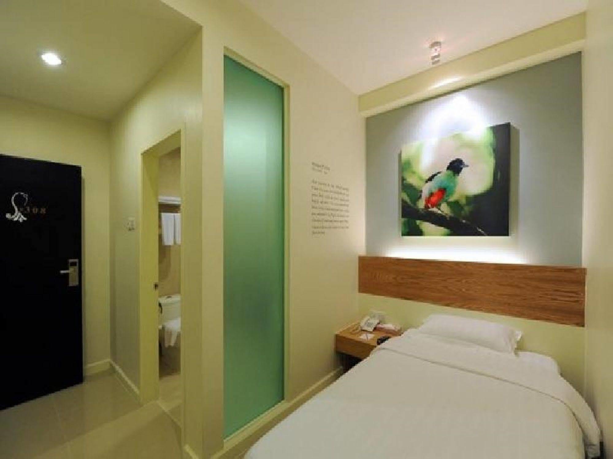 Kk Suites Hotel 코타키나발루 외부 사진